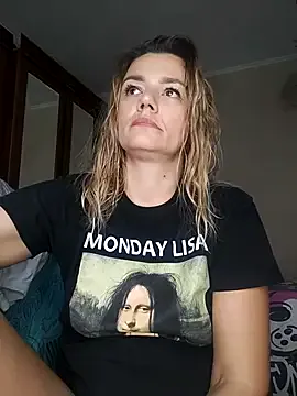 curvyflawless – webcam model profile photo Image 7