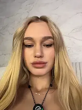 play_sex2023 – webcam model profile photo Image 3