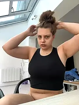 FruityXo – webcam model profile photo Image 12