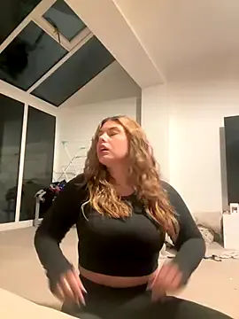 FruityXo – webcam model profile photo Image 18