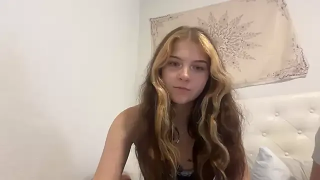 JayJayPink – webcam model profile photo Image 18