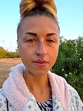 VendiMur – webcam model profile photo Image 7