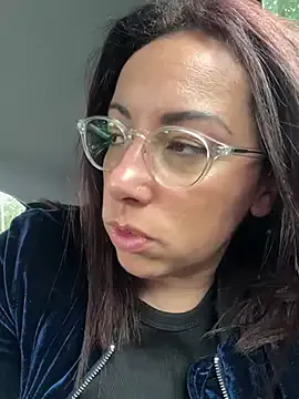 Shanayaaaaaa – webcam model profile photo Image 3