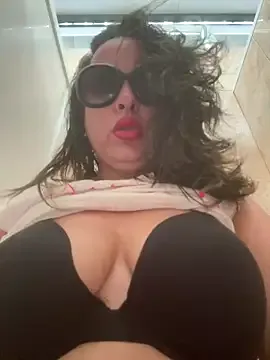 bebecita_x – webcam model profile photo Image 5