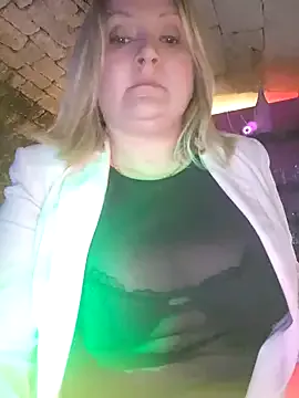 allyson22andy – webcam model profile photo Image 8