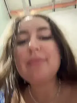 Cumonmme – webcam model profile photo Image 2