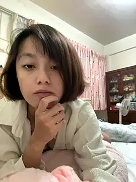 Aurora_-77 – webcam model profile photo Image 3