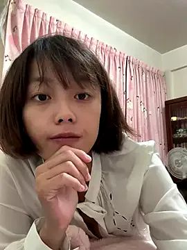 Aurora_-77 – webcam model profile photo Image 6