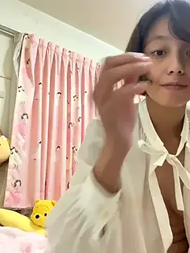 Aurora_-77 – webcam model profile photo Image 7