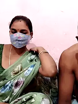 Mia_sweet80 – webcam model profile photo Image 6