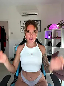 charlotte_stevenss_ – webcam model profile photo Image 16