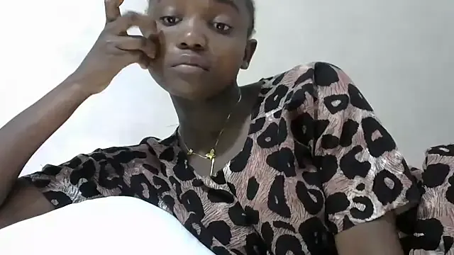 foxy_vivi – webcam model profile photo Image 18