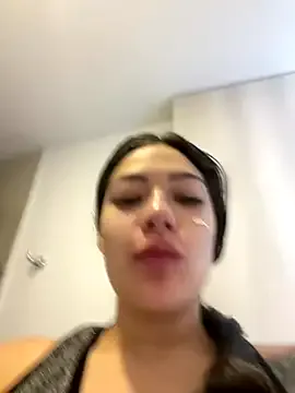 miamellycious – webcam model profile photo Image 16