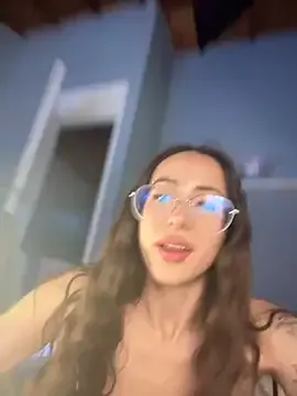 London-baibi – webcam model profile photo Image 9