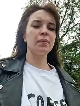 livvywinters – webcam model profile photo Image 10