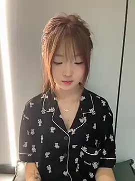 BunnyDiamond1 – webcam model profile photo Image 12