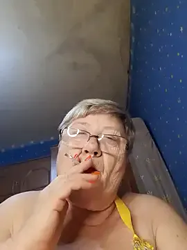 blonde_bigtits – webcam model profile photo Image 9