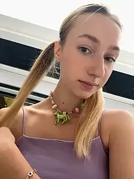 BlaizeyBBy – webcam model profile photo Image 11