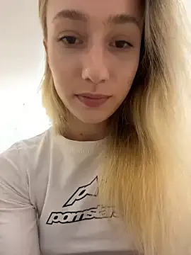 BlaizeyBBy – webcam model profile photo Image 3