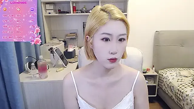 Mimiumuy – webcam model profile photo Image 4