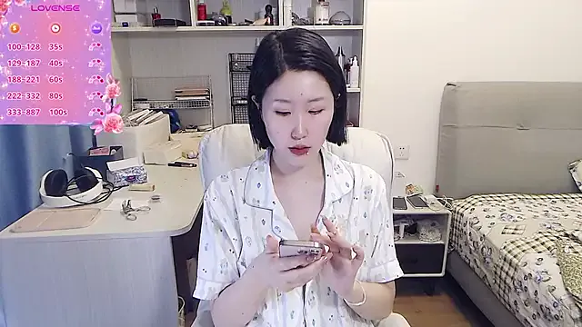 Mimiumuy – webcam model profile photo Image 6