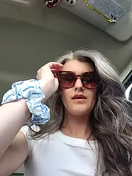 FayeFlame – webcam model profile photo Image 3