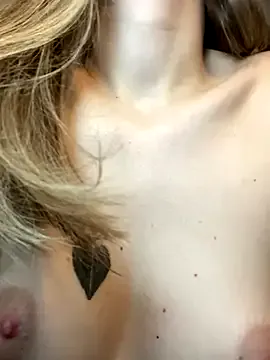 Mia_Railey – webcam model profile photo Image 12