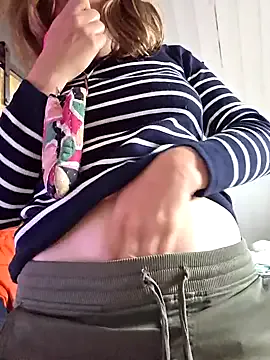 LunaRase – webcam model profile photo Image 18