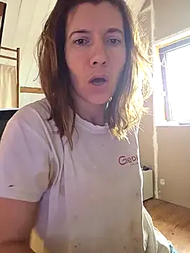 LunaRase – webcam model profile photo Image 9