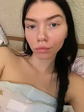 seraphine23 – webcam model profile photo Image 18