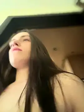 AKO_o0 – webcam model profile photo Image 10