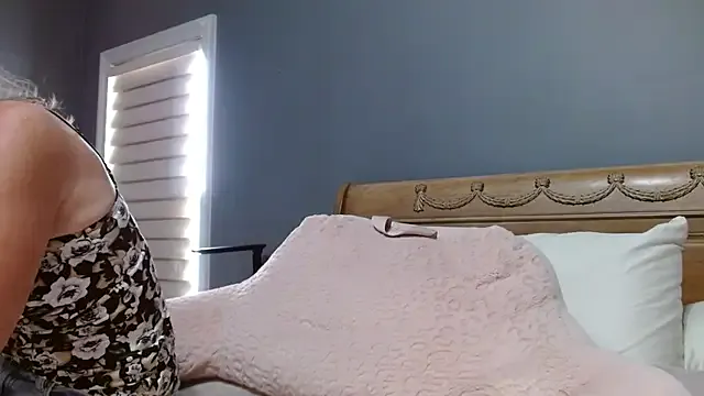 trixie_taylor – webcam model profile photo Image 13