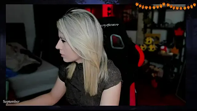 lunagirl13 – webcam model profile photo Image 14