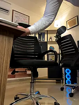 JayJayPink – webcam model profile photo Image 9