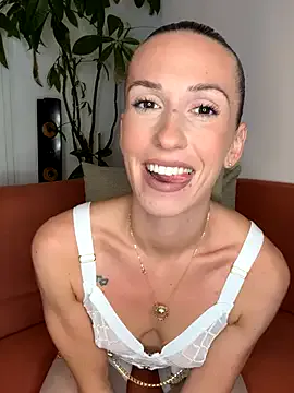 Sandhya_77 – webcam model profile photo Image 11