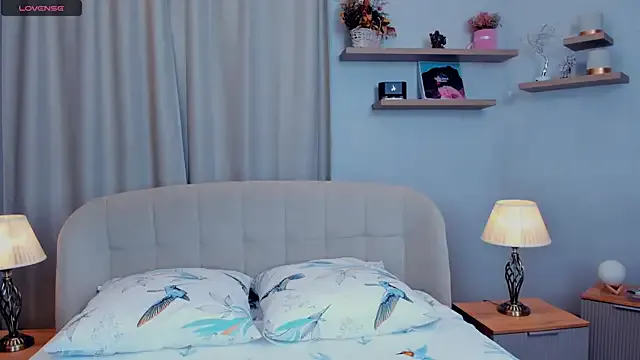 PorcelainDoll1 – webcam model profile photo Image 5