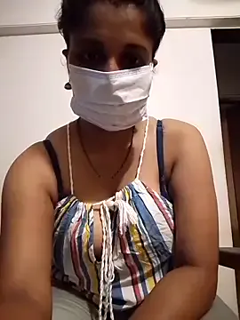 RollDolls – webcam model profile photo Image 2