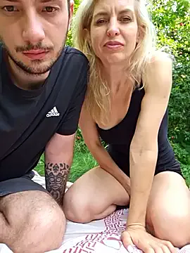 AssiaB – webcam model profile photo Image 2