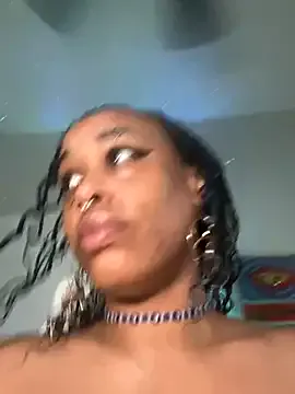 numodel – webcam model profile photo Image 3