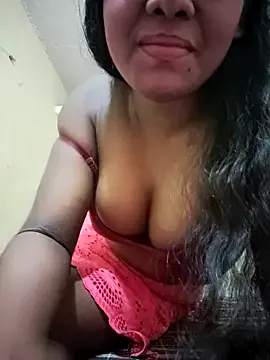 Rakses2 – webcam model profile photo Image 2