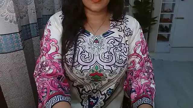 Rinamay_ – webcam model profile photo Image 9