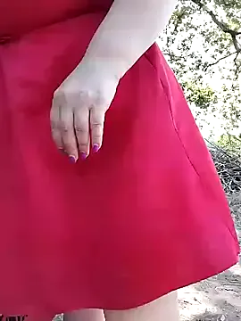 4U143 – webcam model profile photo Image 7