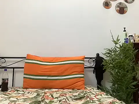 PumaShyXD – webcam model profile photo Image 13