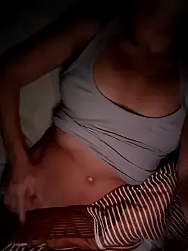 Simone_Miller – webcam model profile photo Image 12