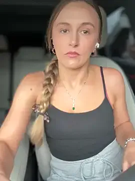 SMELLSEX – webcam model profile photo Image 10