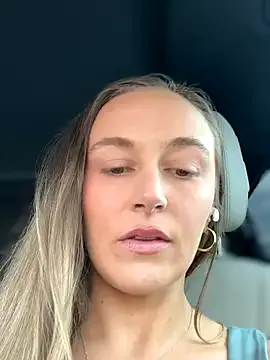 SMELLSEX – webcam model profile photo Image 13