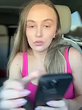 SMELLSEX – webcam model profile photo Image 15