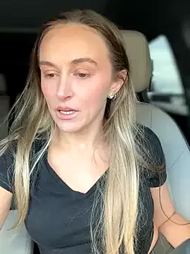 SMELLSEX – webcam model profile photo Image 18