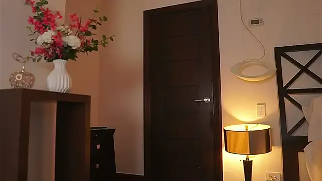 blonde_bigtits – webcam model profile photo Image 2