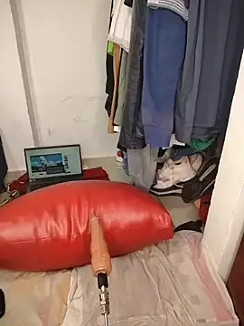 SunnyShiney – webcam model profile photo Image 6